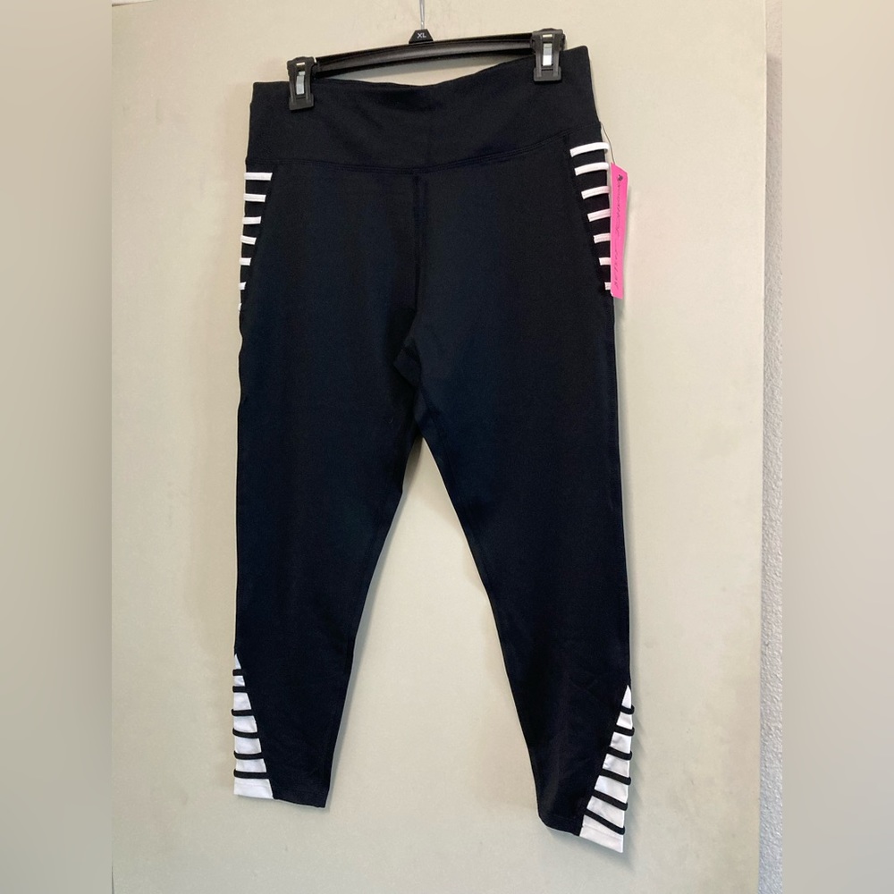 Betsey Johnson Performance Workout Leggings
